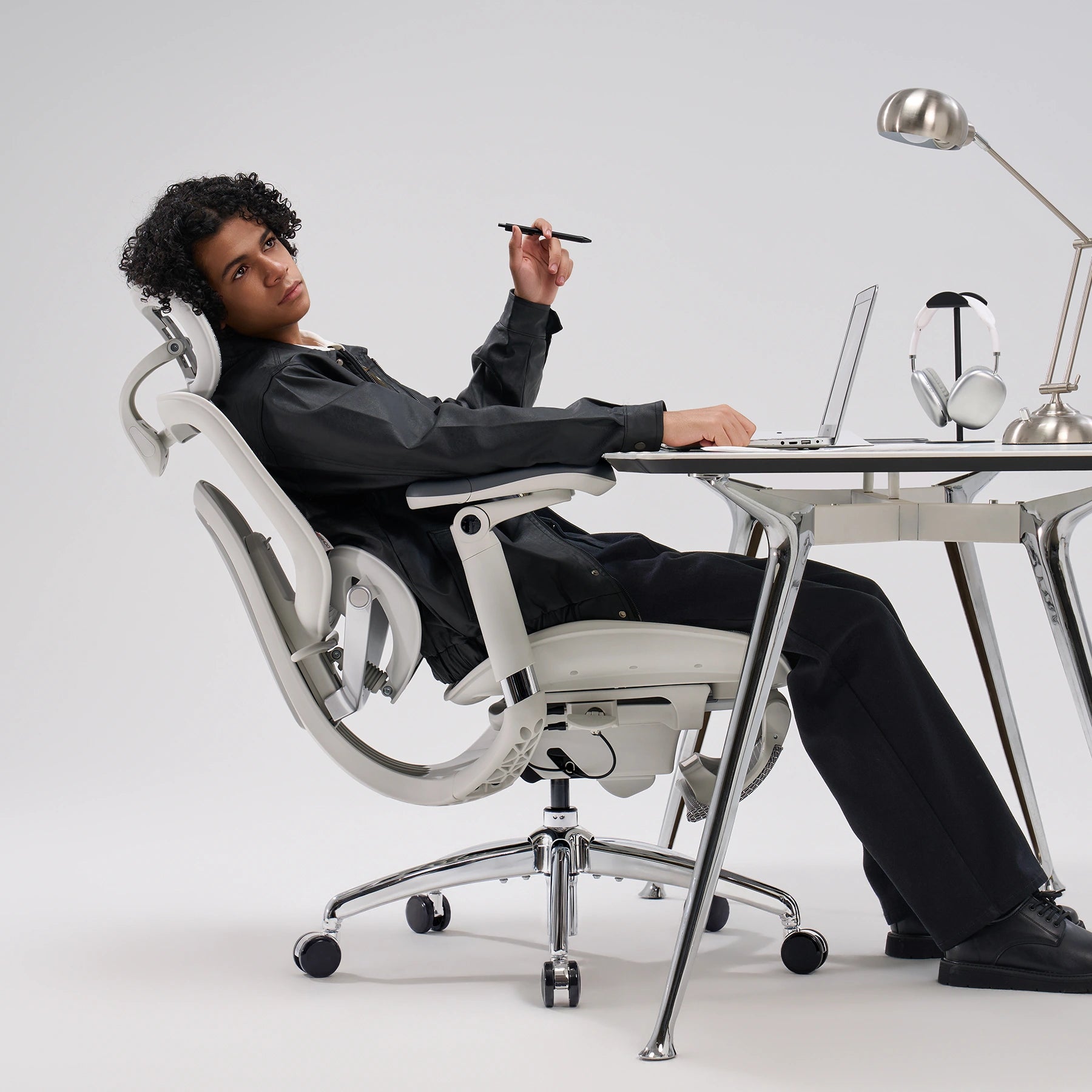 Sihoo Doro C300 Pro V2 Ergonomic Office Chair - Image 4