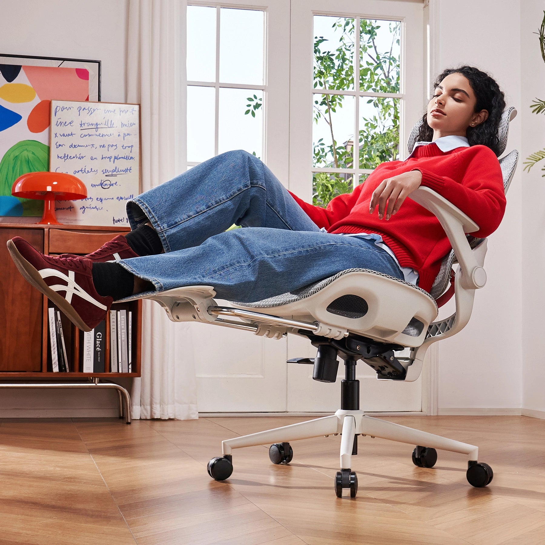 Sihoo B100 Ergonomic Office Chair With Flip-Up Armrest - Image 5